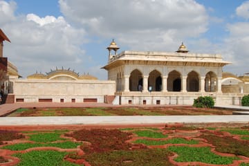 Taj Mahal Sunrise and Sunset Tour from Delhi with Pickup