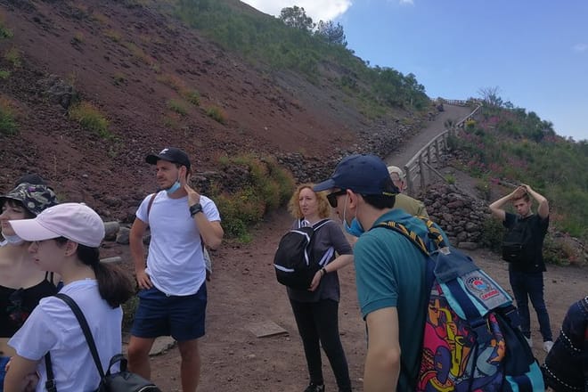 Half day to Mount Vesuvius (4 hours) 3