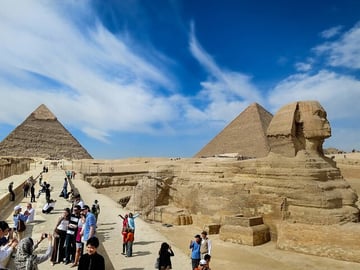 Cairo Day Trip from Hurghada: Pyramids & Grand Egyptian Museum
