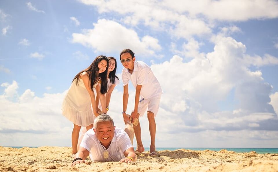 Professional Photo Shoot Experience in Cancun