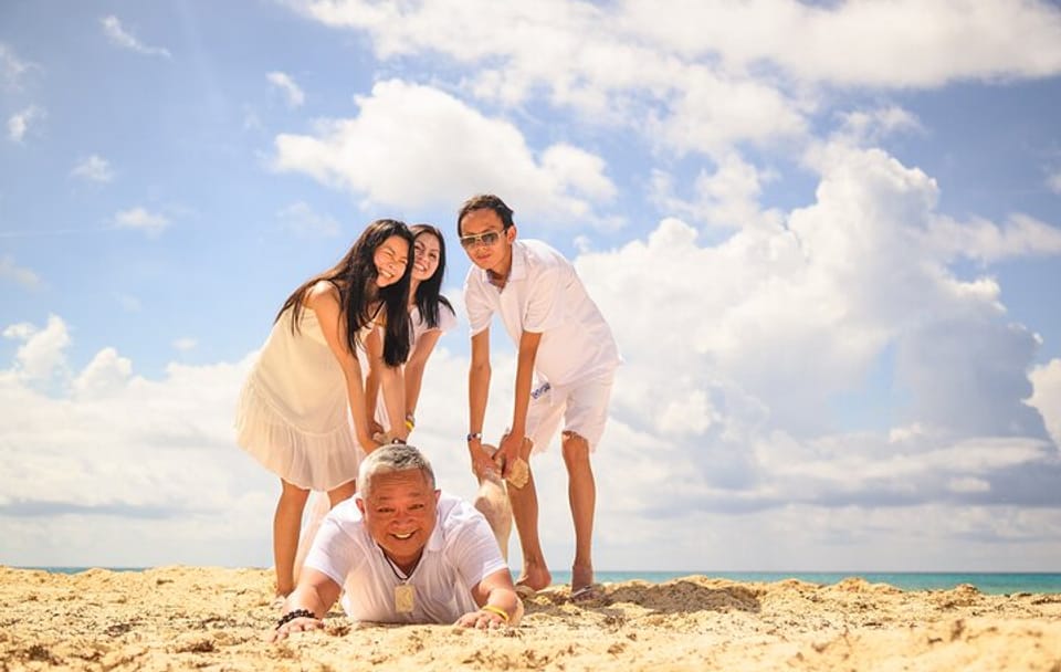 Professional Photo Shoot Experience in Cancun