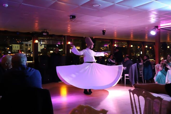 Bosphorus Dinner Cruise in Istanbul with Turkish Night Show 3