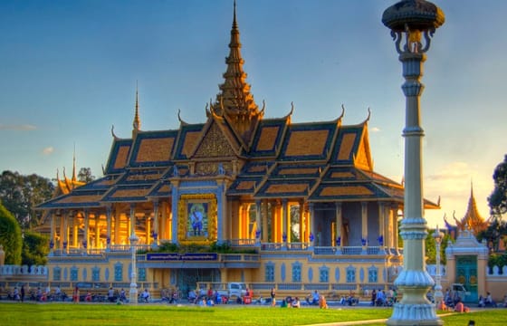 Day Trip from Sihanoukville to Phnom Penh with Guided Tour