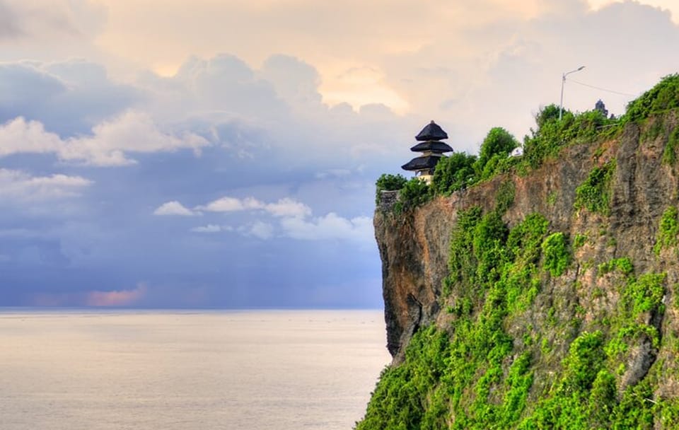 Private Tour of Uluwatu Temple and Southern Bali Sites