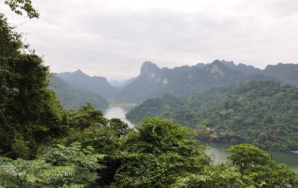 Kayaking Adventure at Ba Be Lake, Bắc Kạn Province
