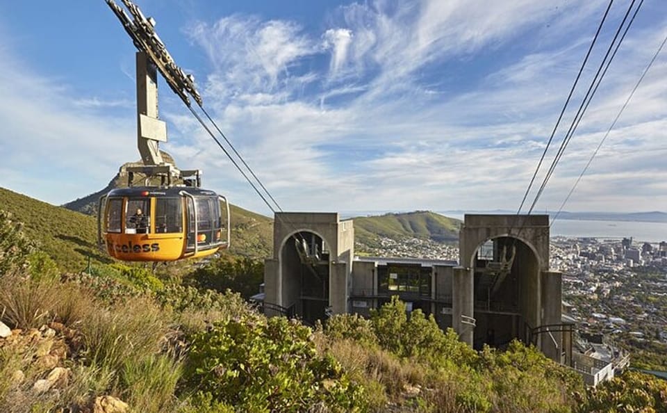 Robben Island and Table Mountain Tour in Cape Town