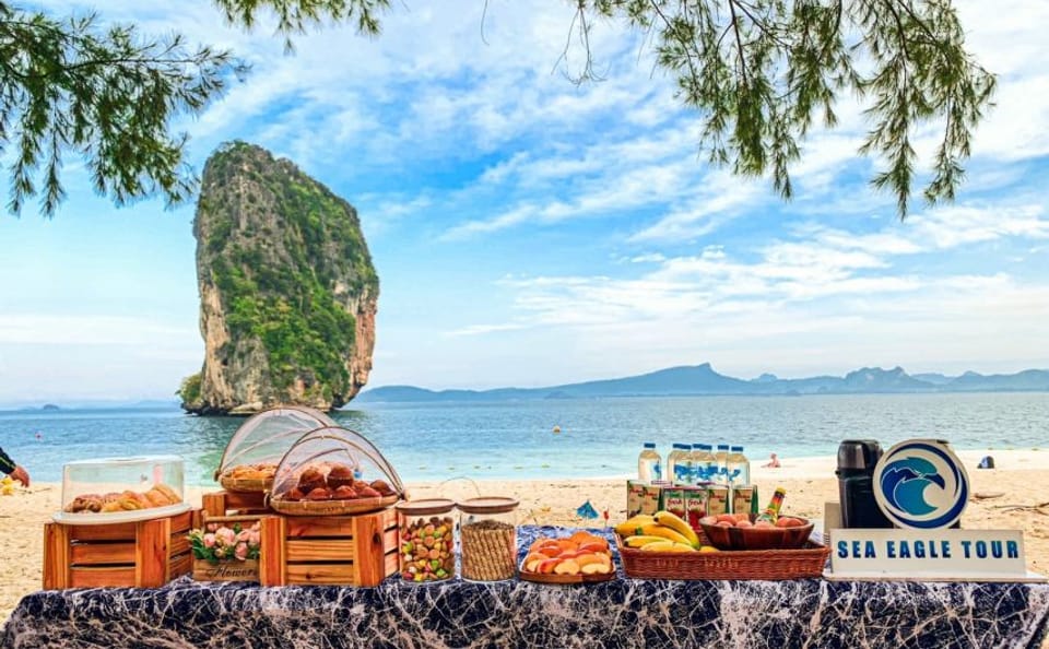 Krabi: Phi Phi Sunrise & 4 Islands by Speedboat with Lunch