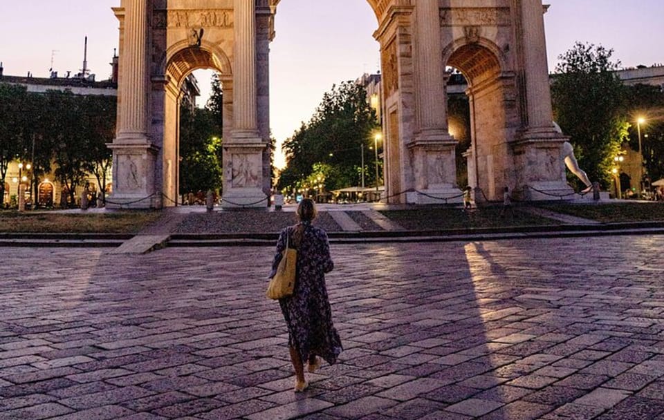Professional Photography Session at Arco della Pace in Milan