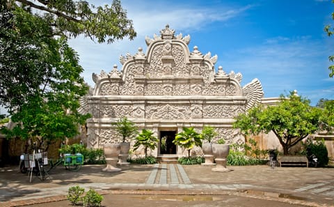 Cultural City Tour of Yogyakarta and Prambanan Temple