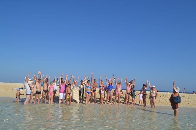 Royal Hula Hula Island Sea Trip and Parasailing &amp; lunch-HURGHADA