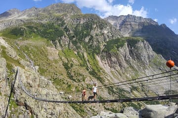 Zurich Day Trip: Trift Suspension Bridge in the Swiss Alps