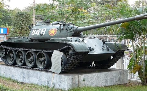 Full Day Guided Tour in Cu Chi Tunnels and Ho Chi Minh City