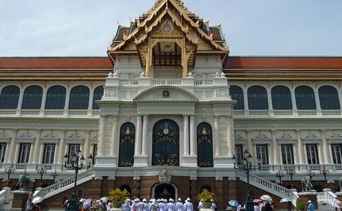Bangkok Temple and Market Walking Tour of Grand Palace and Wat Pho