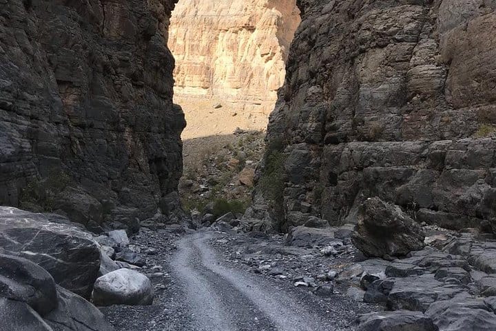 Day Trip to Jabal Shams (Grand Canyon of Oman) Wadi Nakhar, Misfat Al Abriyeen  9