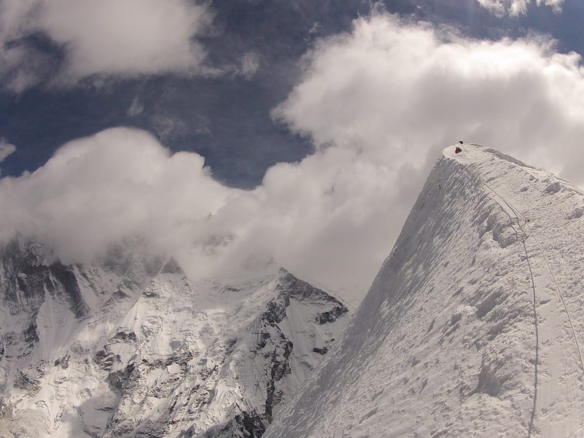 19 Days Mera Peak Climbing & Expedition – One Life-Changing Himalayan Adventure