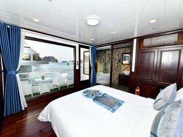 Sapphire Cruise Luxury Halong Bay Cruise Seaview Balcony Cabin
