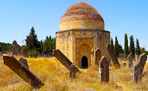 Private 3-Night Cultural Tour of Baku and Gobustan