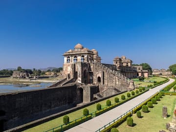 Cultural Tour of Historic Mandu from Indore
