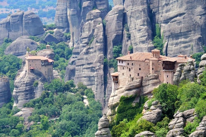 Full-Day Private Trip to Meteora from Thessaloniki 4