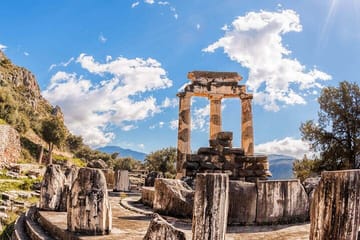 Private Cultural Day Trip to Delphi and Arachova from Athens