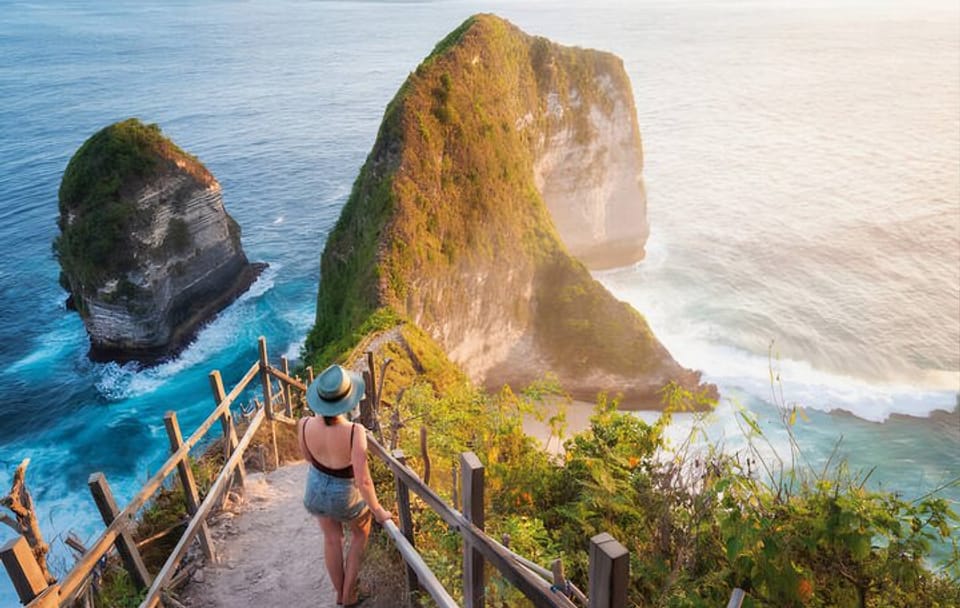Experience T-Rex Beach in Nusa Penida