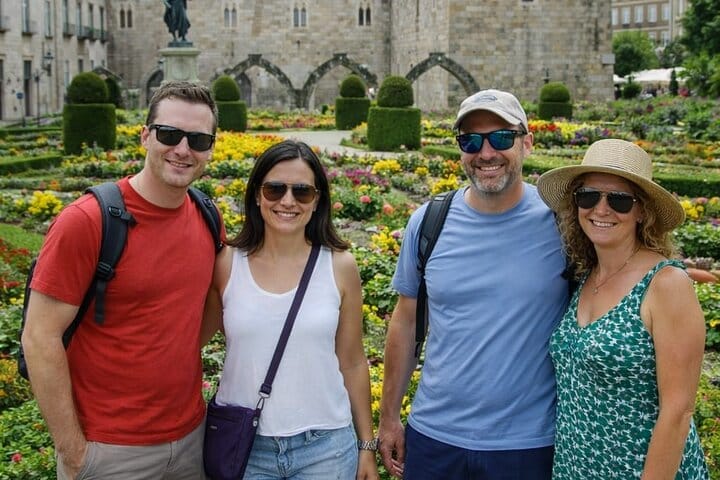 BRAGA E GUIMARÃES: Private Historic Tour from Porto