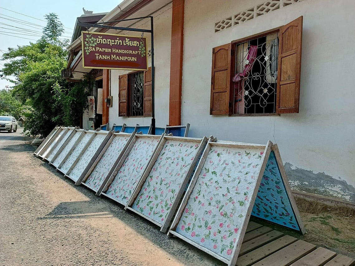 Luang Prabang  traditional culture  + nature cave + sunset on boat 7