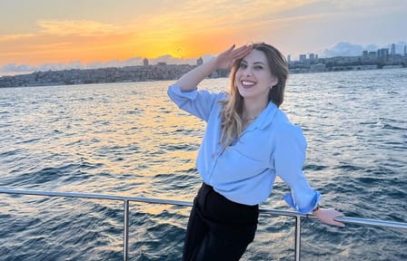 Istanbul Sunset Cruise With Luxury Yacht On Bosphorus