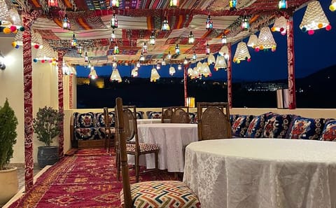 Arabic Calligraphy Workshop in Fes with Lunch or Dinner