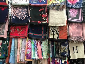 Private Shanghai Shopping Tour with Local Shopping Guru