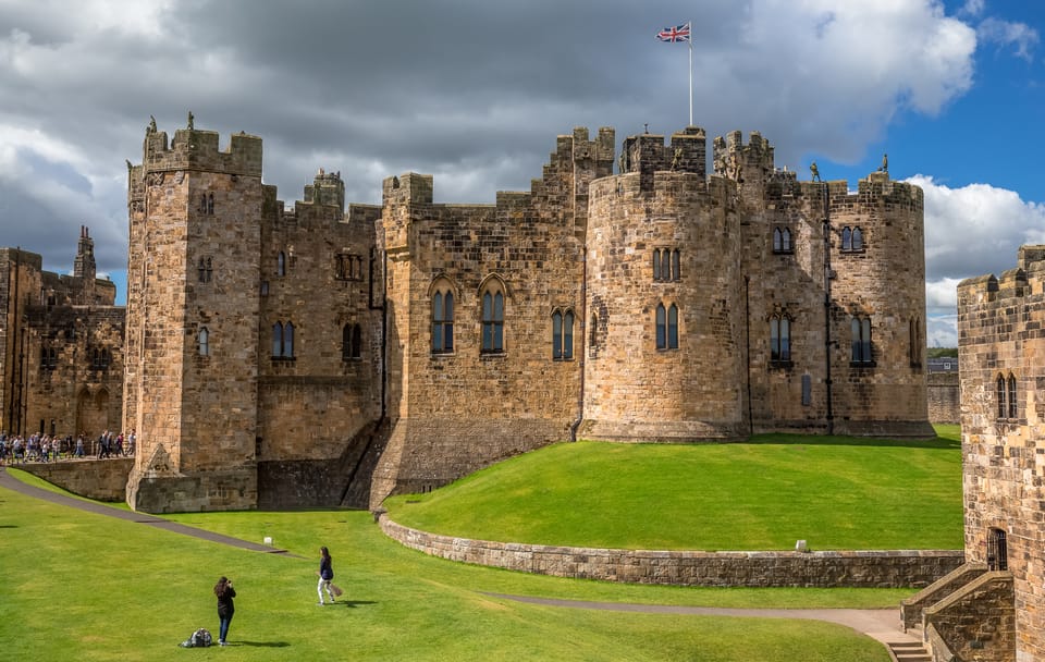 Alnwick and Bamburgh Castle Tour from Edinburgh