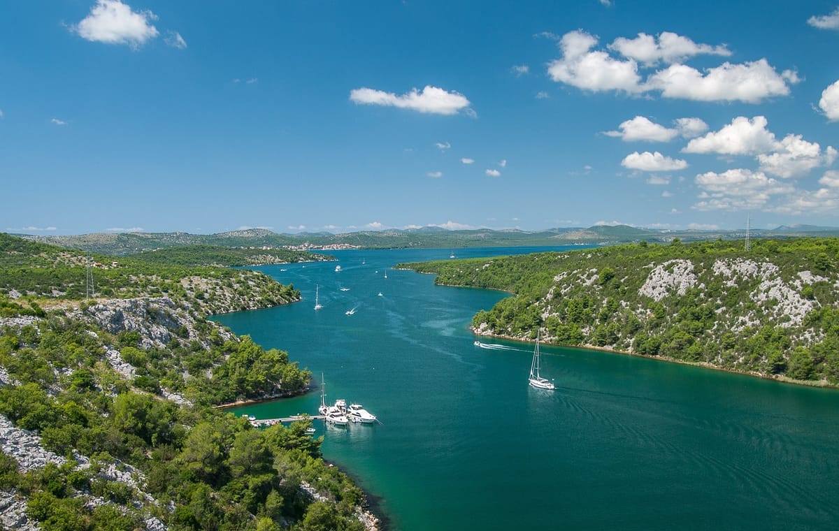 Guided Day Trip to Krka Waterfalls and Skradin from Zadar