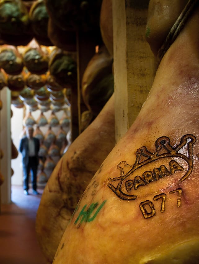 Civitavecchia Shore Excursion: Local Market with Wine & Cheese 5