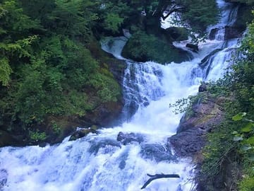 Rachkha waterfall