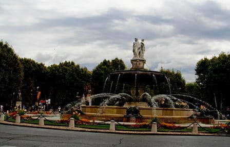 Walking Tour of Aix-en-Provence with Christmas Market Experience
