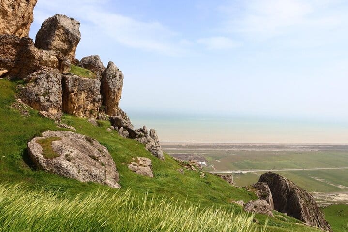 Hiking-tour-Beshbarmag_Beshbarmag-tour_pilgrim-Azerbaijan-tour_Beshbarmag tour_Visit Land Azerbaijan Travel