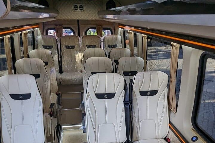 4 Full days in Georgia with private tour, free aiport