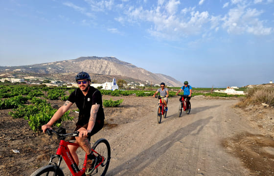 e-Bike Santorini Tour: Morning or Sunset