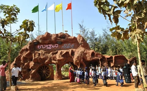 Hubli to Hampi and Goa Beach 7-Day Tour with Wildlife Experience