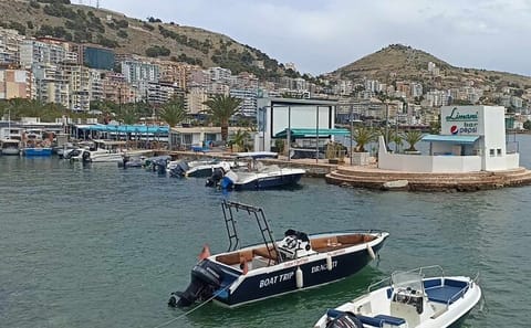 Saranda city tour with Lekursi Castle and Blue Eye kayaking