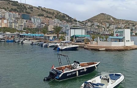 Saranda city tour with Lekursi Castle and Blue Eye kayaking