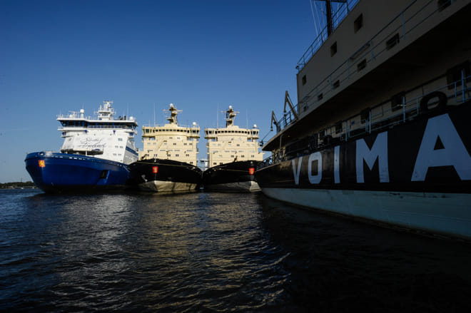 Icebreaker fleet on summer vacation