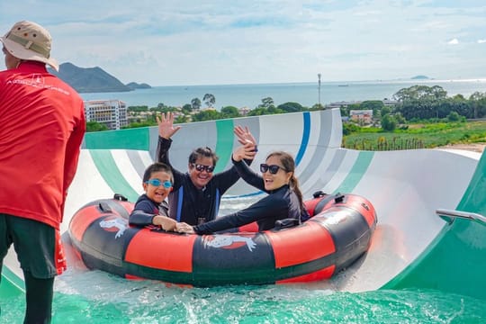Columbia Pictures Aquaverse Pattaya with Hotel Transfer