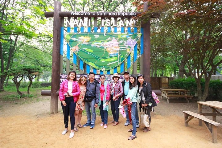 Autumn 10 days Jeonju&Mt.Naejangsan&Mt.Seorak&Mungyeong&Jeju&Busan on Early Nov