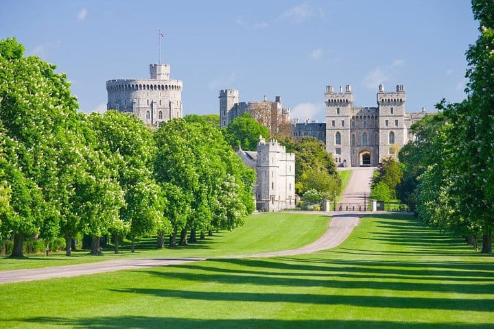 Royal Windsor Castle Private Tour with pass 7