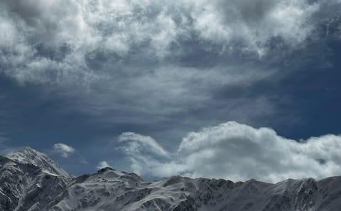 Premium Private Tour: Kazbegi, Gergeti and Chronicles of Georgia