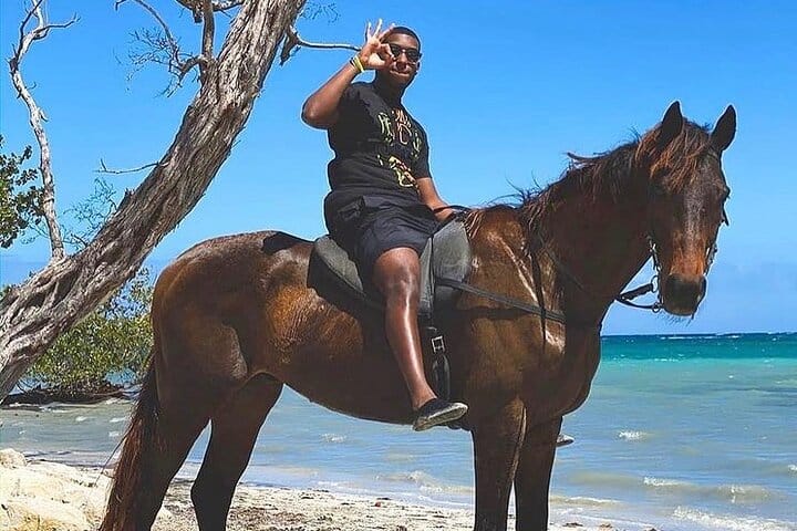  Horseback Riding and Tour from Montego Bay  9