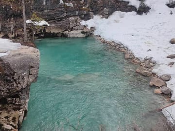 Icewalk at Lake Louise and Marble Canyon from Calgary