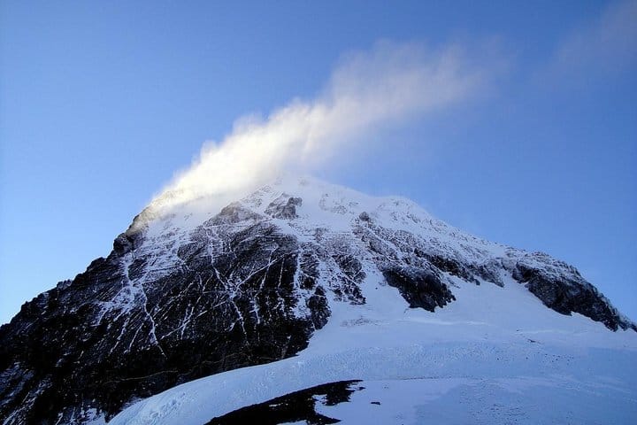 19 Days Mera Peak Climbing & Expedition – One Life-Changing Himalayan Adventure