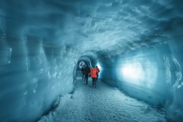 Private Silver Circle Tour of Glaciers and Hot Springs in Reykjavík